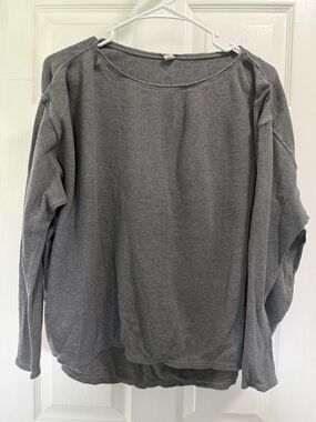 lululemon athletica - Back In Action - Gray Long Sleeve Waffle Knit Top